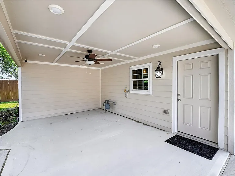 7623 McHenry St — Photo 24
