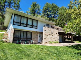 365 Terrace Dr, New Albin, IA 52160