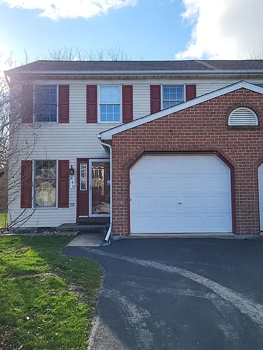 446 Crosswinds Dr Photo 1