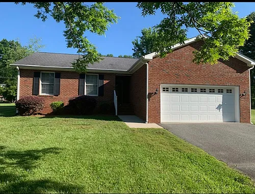 1047 Trogdon Dr Photo 1