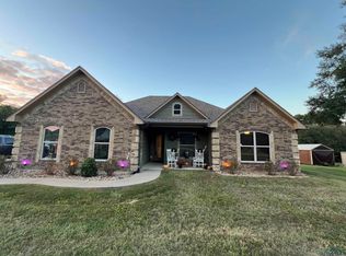 423 Hillcrest Rd, Kilgore, TX 75662
