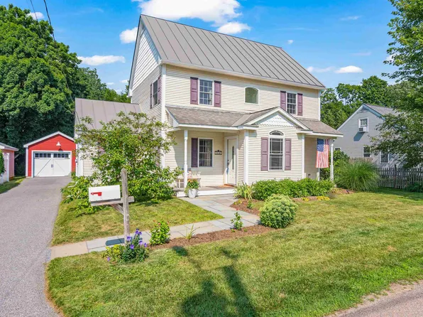 14 Arlington Street, Essex Junction, VT 05452