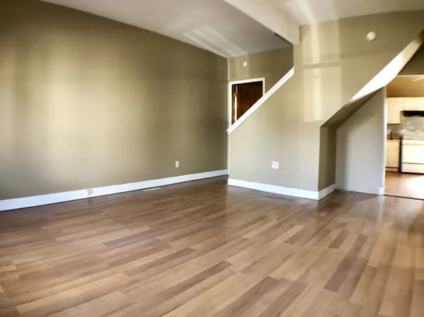 1962 S 5th Pl, Milwaukee, WI 53204