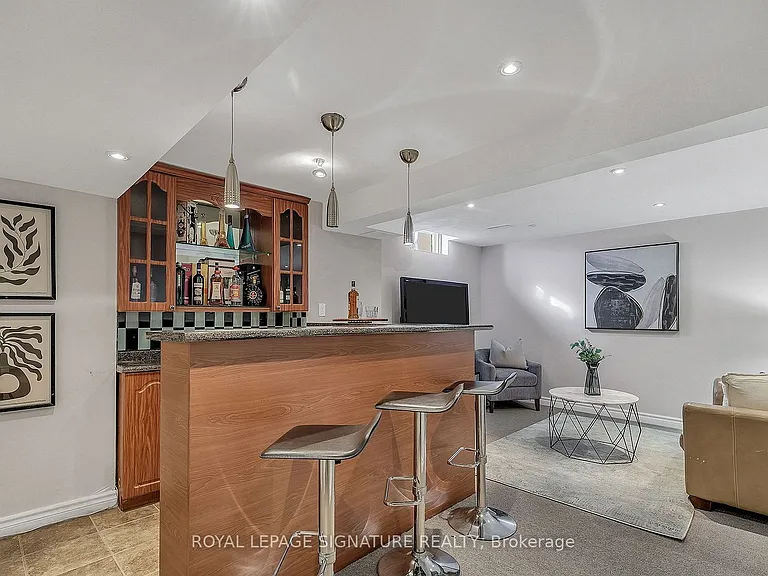 3390 Columbine Cres #BASEMENT — Photo 6
