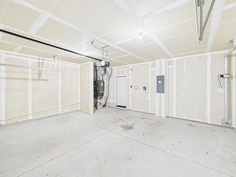 Bellevue Towers LLC — Photo 21