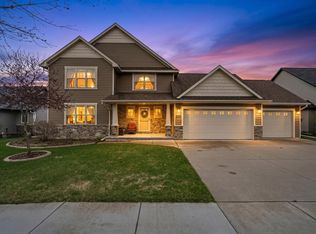 3007 Gardenia Dr, Little Chute, WI 54140