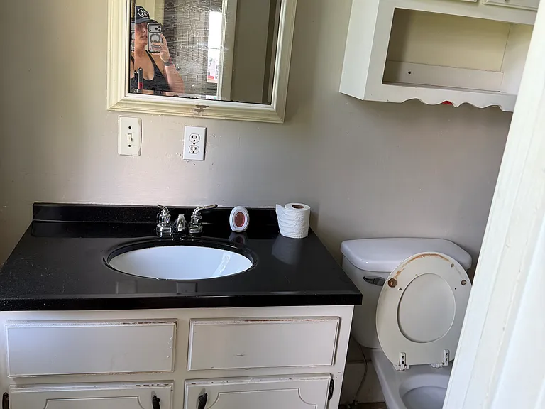 302 S Cedar St #B — Photo 2