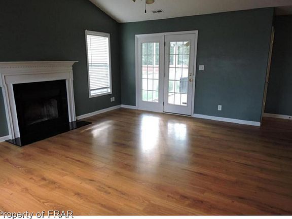 4th image of 205 Dolphin Dr