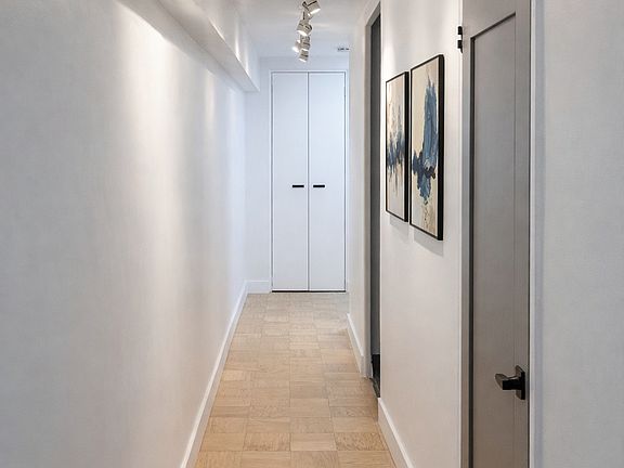 5th image of 39 E 39th St APT 8A