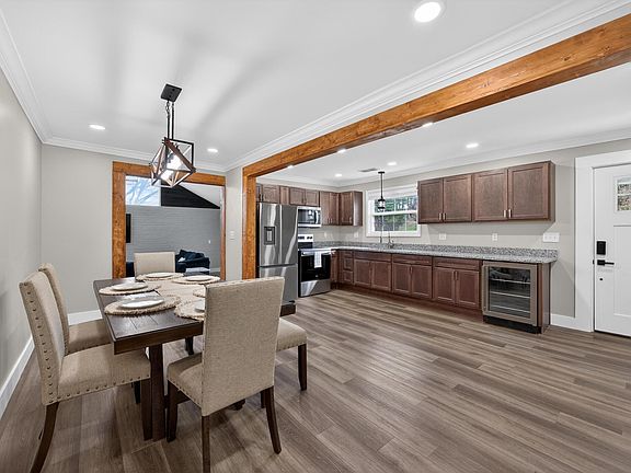 4th image of 4825 Cleveland Hwy