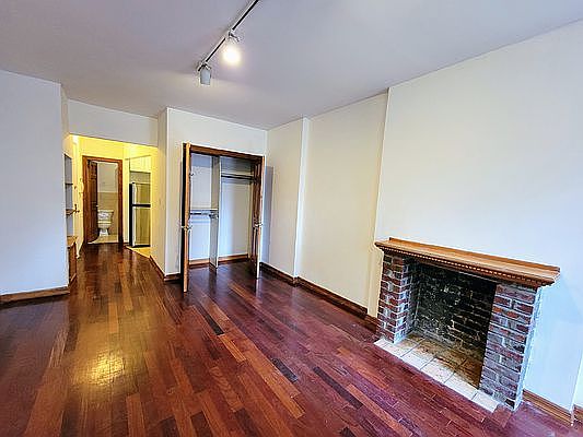 2nd image of 315 E 73rd St #T