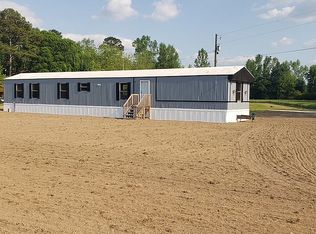 35 Toejoe Dr, Lumberton, NC 28360