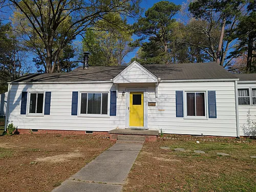 2501 Thorne St Photo 1