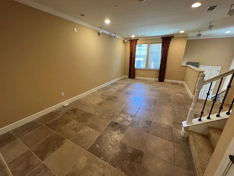 486 Virginia Pine Ter — Photo 2