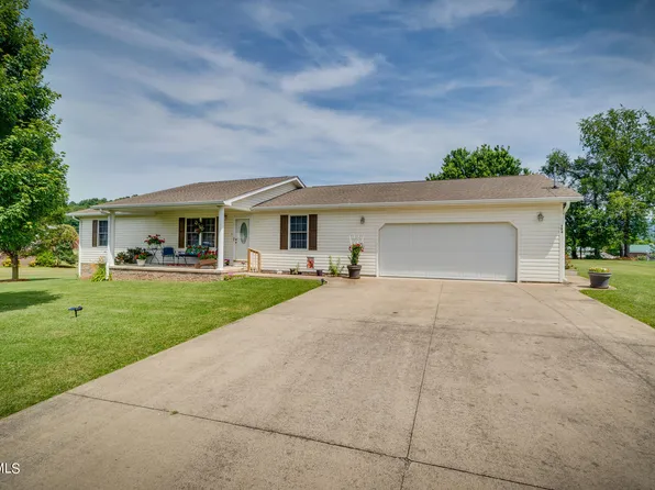 124 Earl Ave, Elizabethton, TN 37643