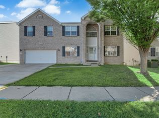 51 Fountainview Dr, Saint Charles, MO 63303