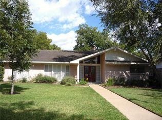 18227 Barbuda Ln, Houston, TX 77058