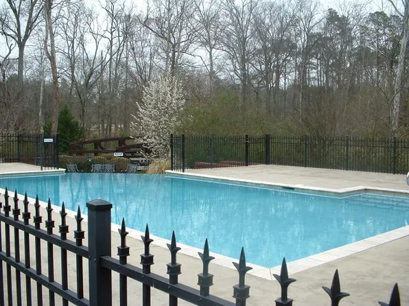 15026 Bentgrass Ln, Dalton, GA 30721