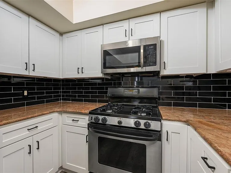6107 Bullard Dr #A — Photo 19