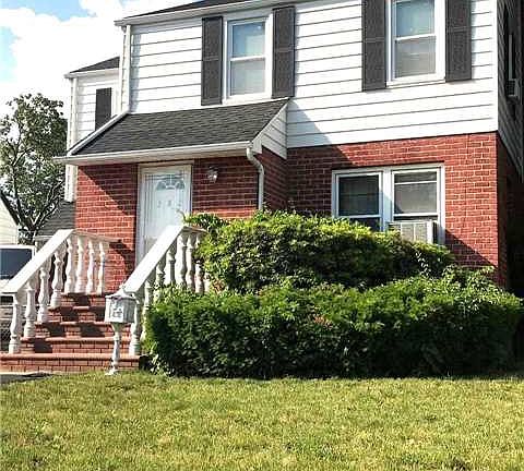 3rd image of 382 Norfeld Blvd