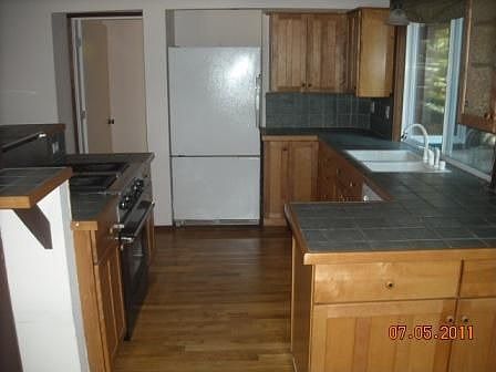 2nd image of 430 Bernstein Dr