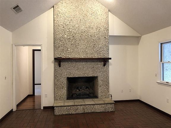 4th image of 126 Butler Lake Dr