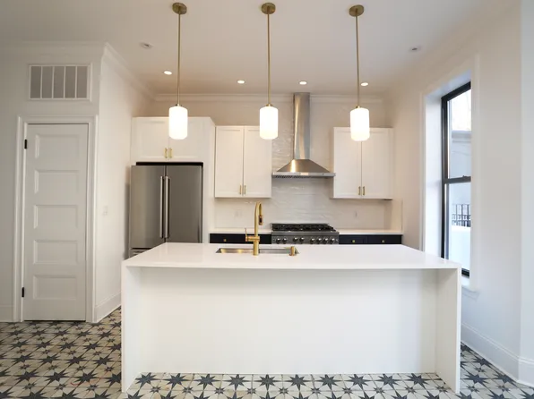 605 Jefferson Avenue image 1 of 26