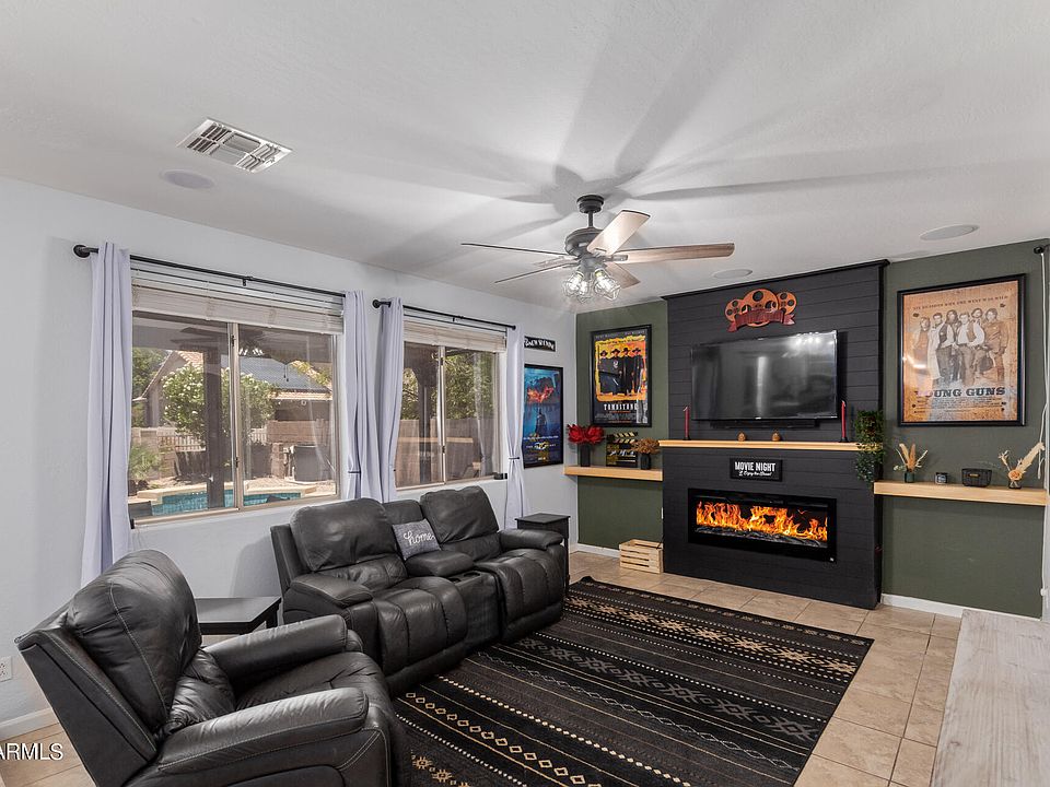 1st image of 1560 E EAGLE Court