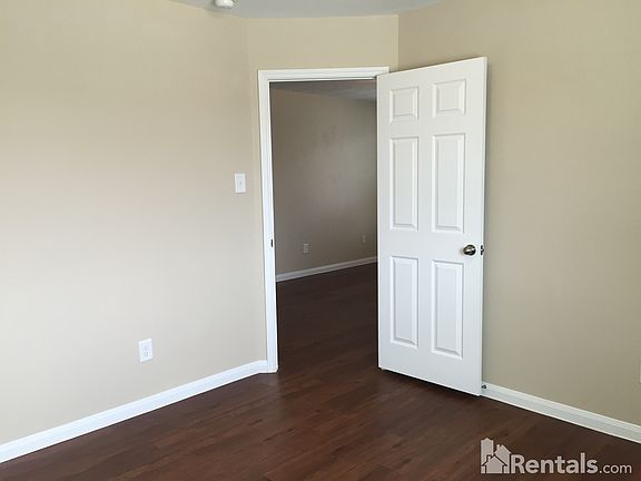 3rd image of 22322 Queenbury Hills Dr