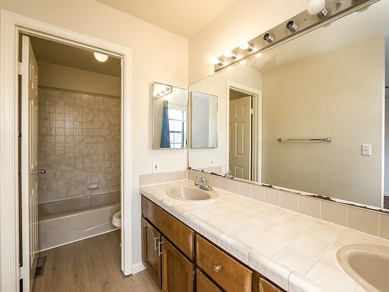 419 Dorado Ter — Photo 17