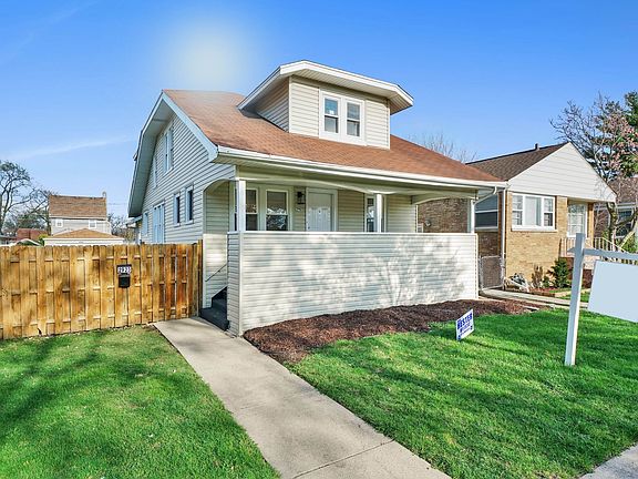 2nd image of 2923 Calwagner St