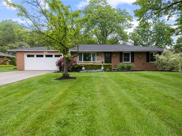 7701 Winding Way, Brecksville, OH 44141