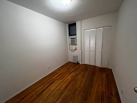 Rented by Salon Realty Corp | media 4