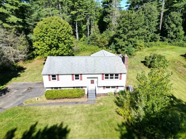 13 Overlook Avenue, Londonderry, NH 03053