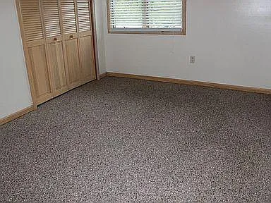 227 N Main St — Photo 16