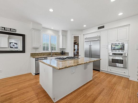 5th image of 6923 Clearwater St