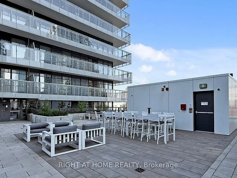 28 Freeland St #3403 — Photo 20