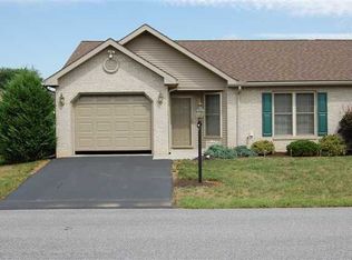 28 Mel Ron Ct, Carlisle, PA 17015