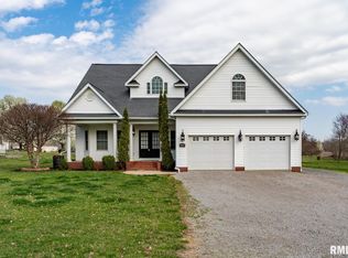 12338 Cochran Rd, Marion, IL 62959