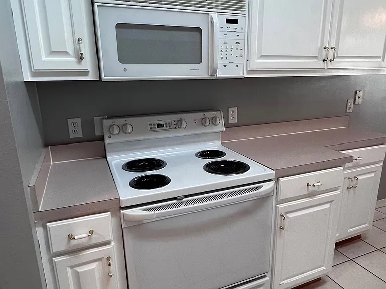 2524 Bluewater Dr — Photo 15