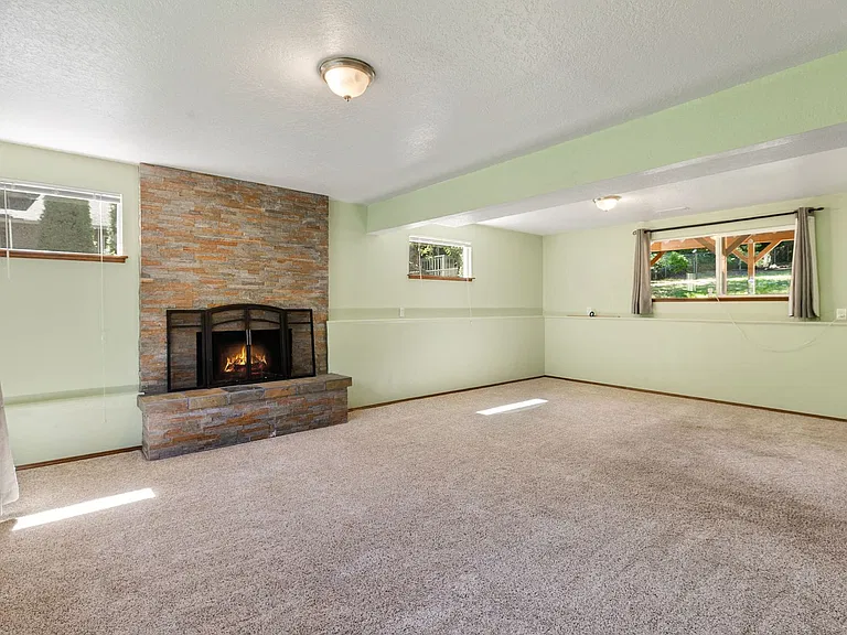 8620 Shadow Wood Dr — Photo 17