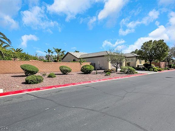 3rd image of 3920 Cackling Goose Dr