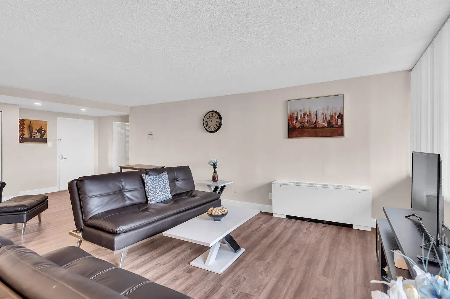 2 bed, 2.0 bath, 1097 sqft, $7,822 — Photo 1