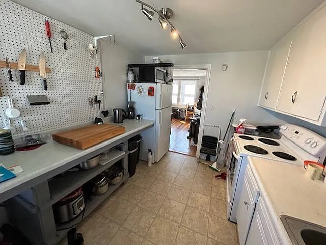 23 Turner St #3 — Photo 3