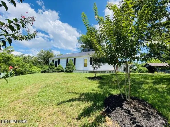 364 Jasmine Dr, Newport, TN 37821