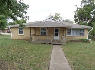 121 SE Waverly Ave, Bartlesville, OK 74006