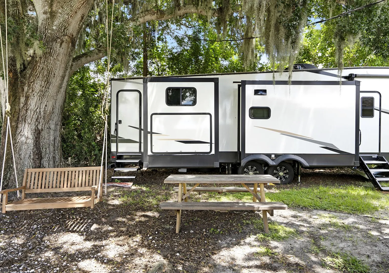 JRZ 305 Linden Dr Ellenton - 5th Wheel — Photo 2