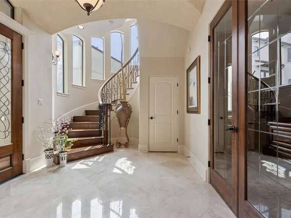 5520 McCulloch Cir, Houston, TX 77056