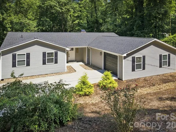 3517 Crestwood Dr, Morganton, NC 28655