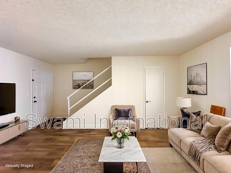 1st image of 25907 Oak St #4